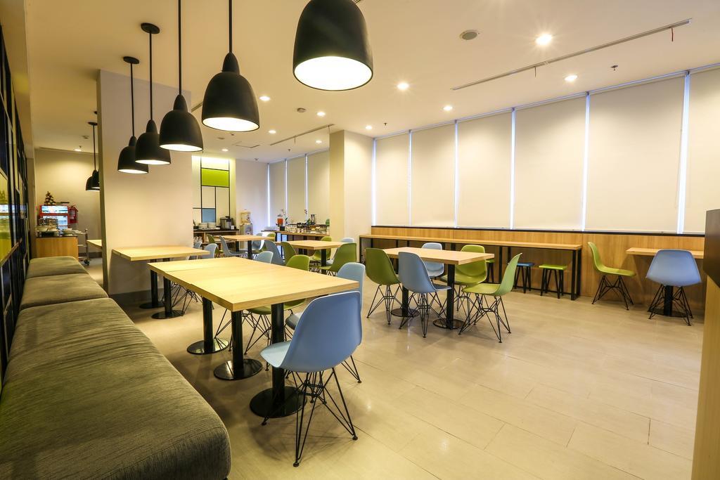 Hotel Citradream Семаранг Екстериор снимка