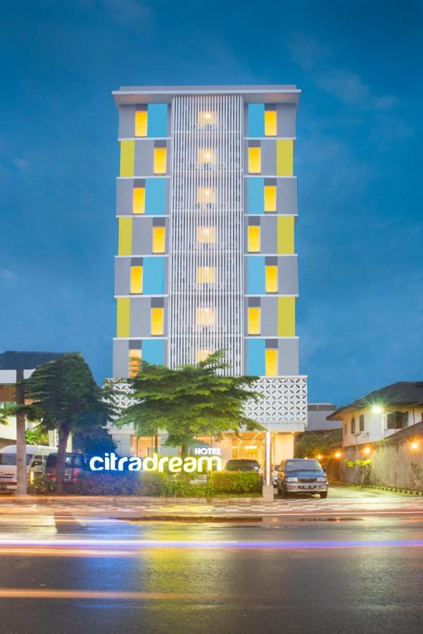 Hotel Citradream Семаранг Екстериор снимка