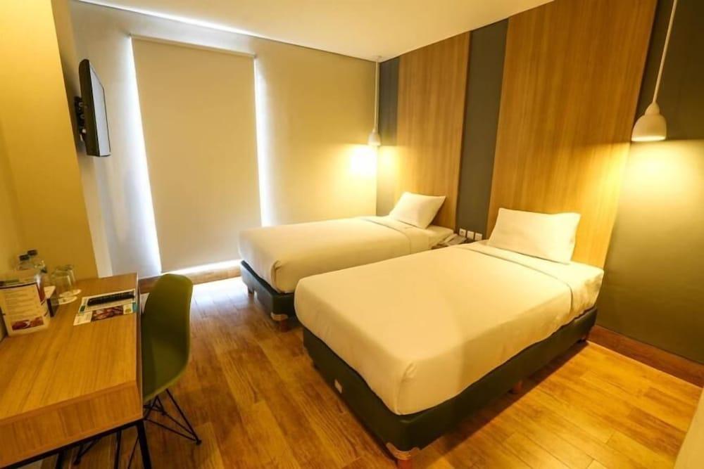 Hotel Citradream Семаранг Екстериор снимка
