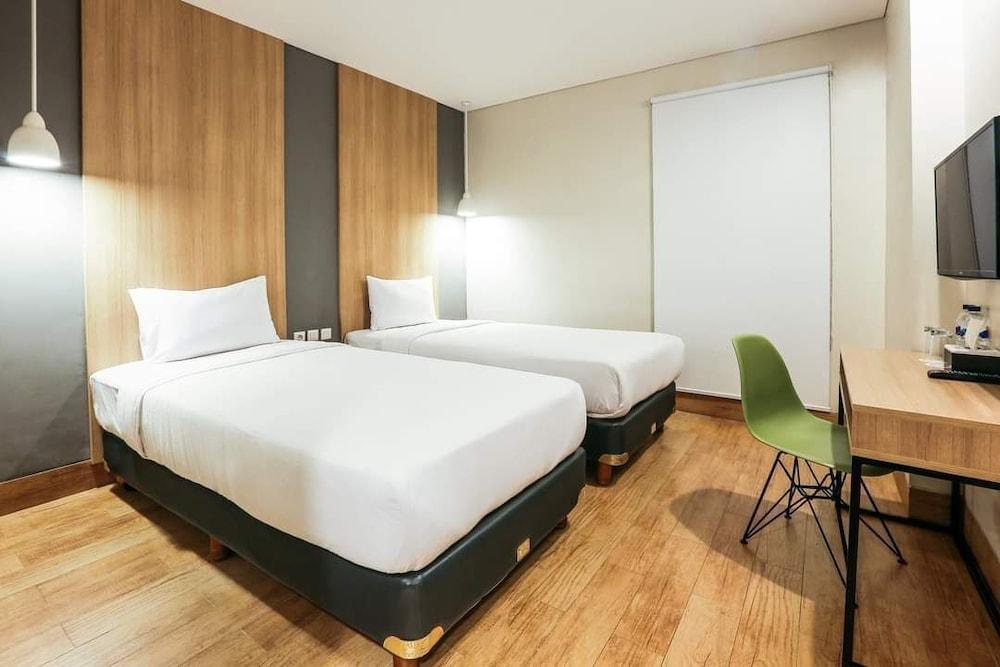 Hotel Citradream Семаранг Екстериор снимка
