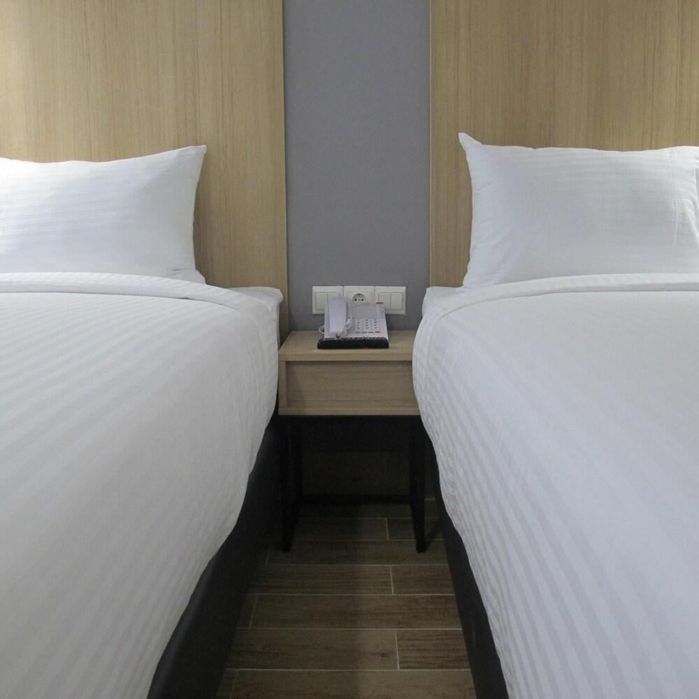 Hotel Citradream Семаранг Екстериор снимка