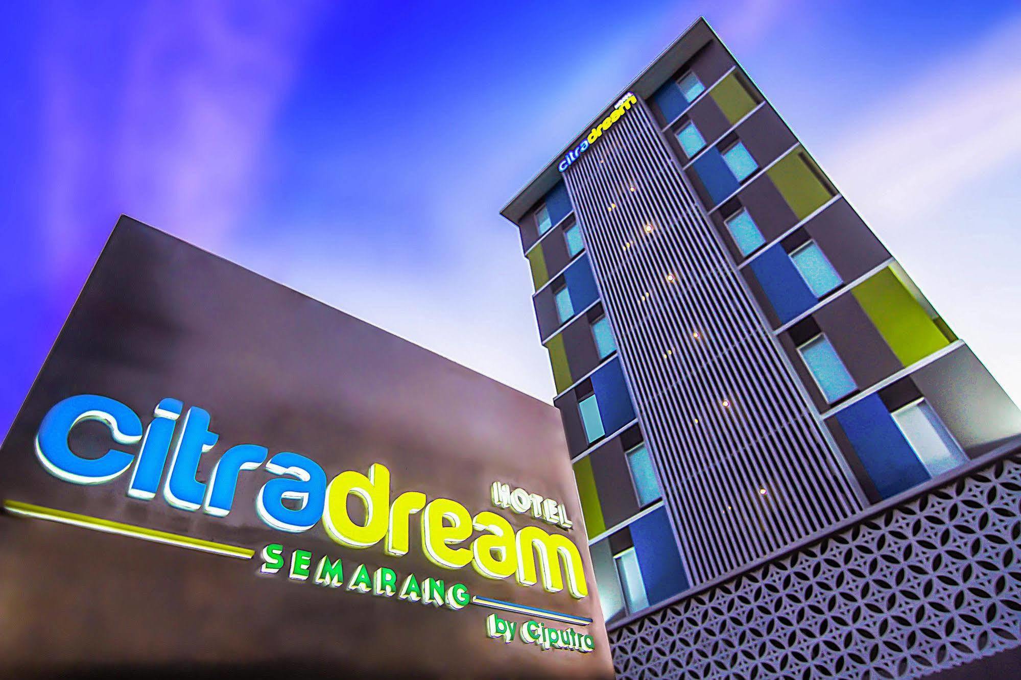 Hotel Citradream Семаранг Екстериор снимка
